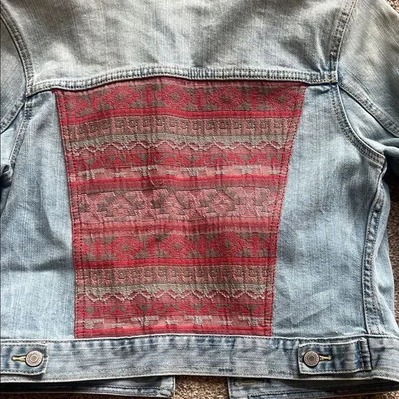 American Eagle Outfitters Light Blue Jean Jacket - Picture 3 of 4